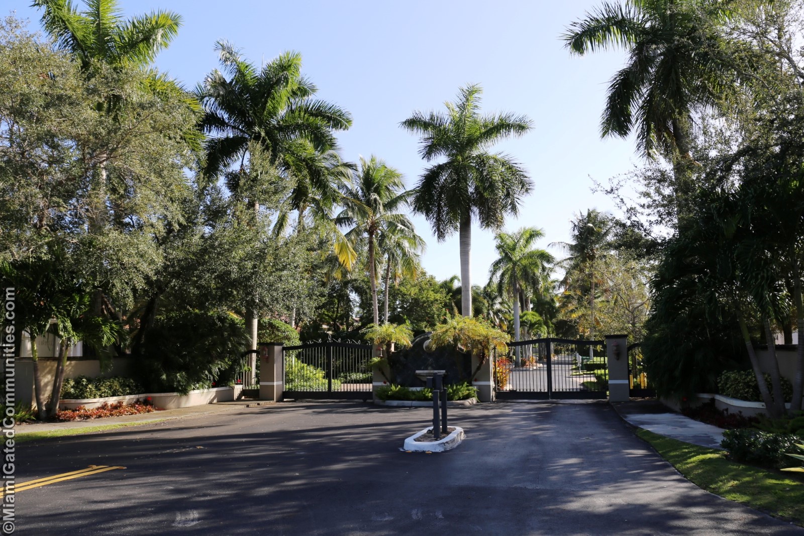 Miami Gated Communities - Miami Realtors, buying Coral Gables homes ...